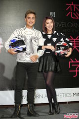 组图：明道发布首张专辑 王心凌杨谨华到场力挺