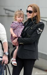 策划：明星宝宝着装大PK 小七苏瑞领衔萌妹子