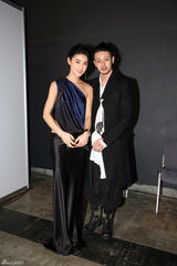 组图：陈燃出席亚洲电影节 香肩半露优雅性感