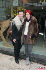 组图：王喜新店开张当老板 陈志云高调到场剪彩