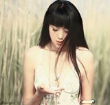 组图：范潇匀进攻乐坛 推出首张专辑《齐天大剩》