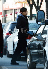 组图：经纪人分身有术：伺候完伊能静伺候秦昊