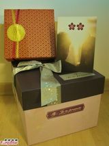 组图：叶佩雯郭伟亮一反传统 披黑纱拍婚纱照