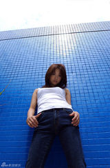 组图：人气AV女星朝美穗香将做人妻 百张美图回顾