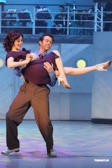 组图：许慧欣参演百老汇音乐剧 变性感歌姬突破自我