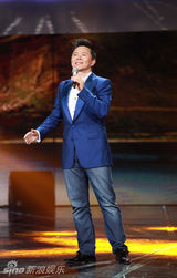 组图：央视争奇斗艳各少数民族选手齐献艺