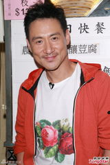 组图：张学友自认严父 与爱女相处如朋友