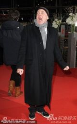 文德斯搂娇妻撑《皮娜》首映 德国总统夫妇秀恩爱