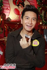 组图：马国明直言无拍拖热情 出席活动献唱