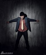 组图：辛若天《糕点女孩》热播 帅气写真曝光