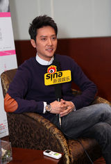 组图：新浪娱乐对话《好好的》冯绍峰倪妮