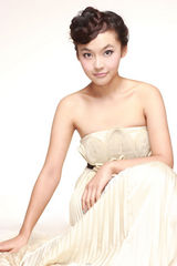 组图：张佳宁梦幻唯美写真清新脱俗