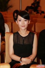 组图：沈傲君与老公共掌经济大权