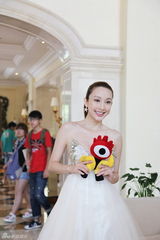 组图：《爱上狮子座》张俪演嫩萝莉