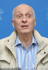 《夜的故事》记者会 导演米休-欧斯洛精神矍铄(图)