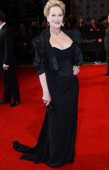 组图：英国学院奖颁奖典礼 红毯星光熠熠