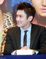 高清组图：Super Junior发新专辑 10成员穿正装亮相