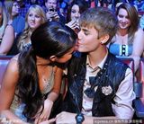 组图：赛琳娜自由出入比伯家疑再度复合