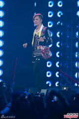 组图：罗志祥香港开唱 谭咏麟相挺当和事佬