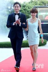 组图：吕珍九等出席15届首尔国际青少年电影节