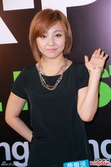 组图：MISSA成员Min望与Twins合作 团体压力大