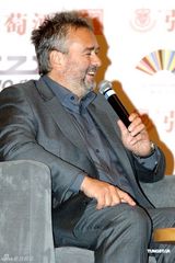 幻灯图：吕克-贝松常盘贵子等国际影人上海见媒体