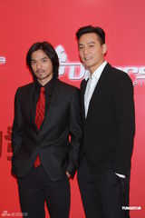 组图：吴彦祖冯德伦合开公司 与华谊签约合拍电影