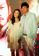 组图：《楚汉》见面会何润东李依晓互动