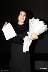 组图：《天之恩赐》在京首映 斯琴高娃携夫到场助阵