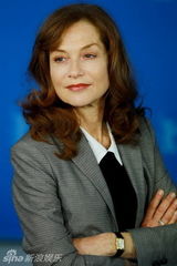 组图：电影《绑架》发布会 法国女星伊莎贝尔亮相