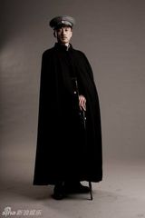 组图：献礼剧《开天辟地》蒋介石定妆照 