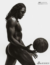 组图：美体育明星全裸登杂志 健美身材血脉贲张