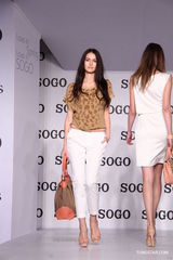 组图：时尚篇春夏服装汇演 张彤吴妍君周莹走秀