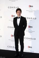 高清组图：李孝利神话Eric秀智等出席严泰雄婚礼