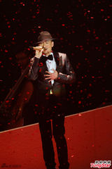 组图：梅艳芳逝世十周年 圈中好友登台悼念