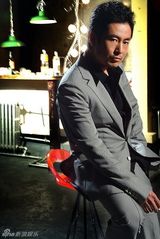 组图：成泰燊写真眼神犀利 《白鹿原》演绎狠角色