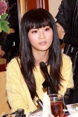 高清图：阿Sa(蔡卓妍)为郑中基辩护 否认因第三者分手