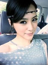 组图：阿娇忍痛剪掉长发 新短发造型清爽可爱