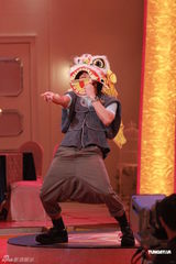 组图：张卫健梁汉文同场录节目 高海宁否认恋爱