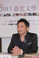 组图：五月天石头演戏上瘾 欲挑战同性恋角色