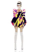 高清组图：尚雯婕前卫造型曝光 公开招聘设计新秀 