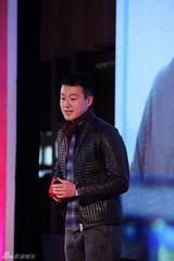 组图：佟大为拍《太平轮》空档捞金 倾情献唱