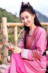 组图：舒畅加盟央视版《刘三姐》 造型甜美笑容灿烂