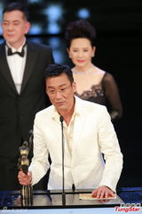 组图：梁家辉凭《寒战》获金像奖最佳男主角