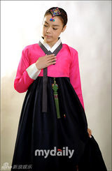 组图：崔韩光吴楚熙等艺人拍韩服写真庆中秋