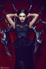 组图：百变韩丹彤万圣节大片变妖艳女巫