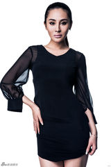 组图：王澜霏登杂志封面 优雅大气女王范儿十足