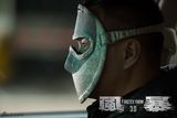 组图：胡军吕良伟《风暴》戴面具 邪恶似食人狂