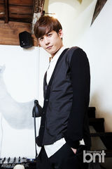 组图：朴基雄《隐秘而伟大》破票房纪录表感想