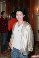 组图：伍咏薇拒谈丈夫旧爱 感谢袁咏仪